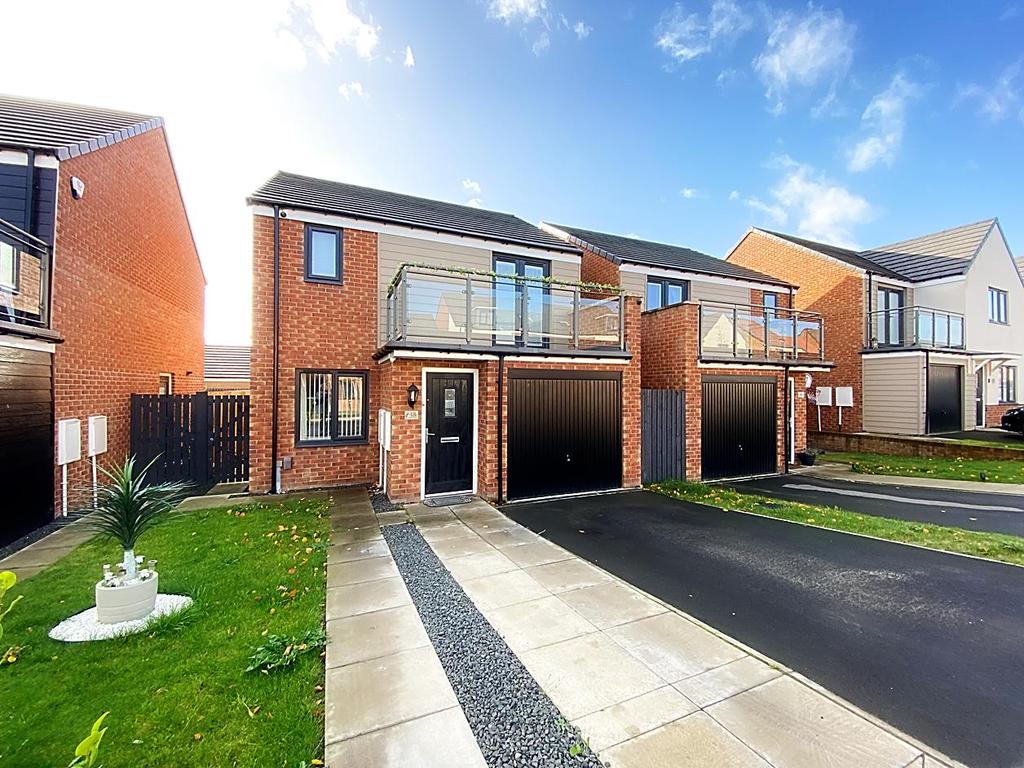 Moor Drive, Wallsend 3 bed detached house for sale £235,000