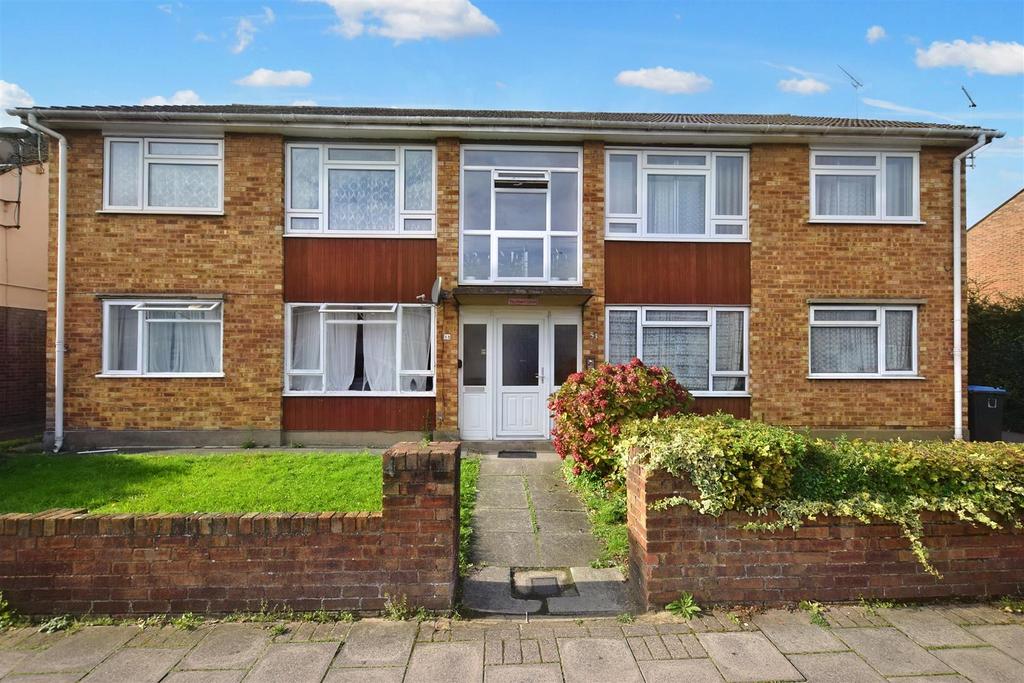 Llanover Road, Wembley 1 bed flat £1,500 pcm (£346 pw)