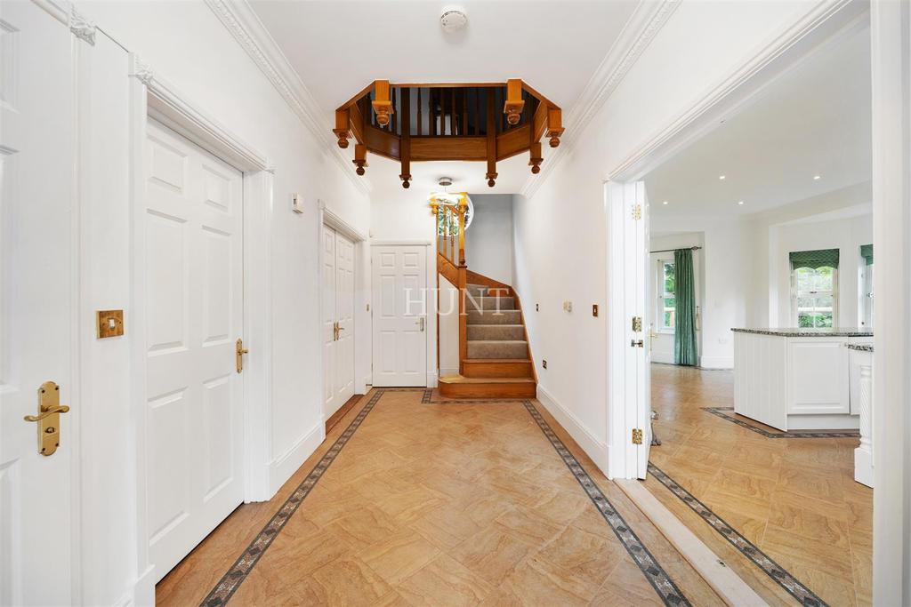 Regents Drive, Repton Park, Woodford Green, Essex 6 bed detached house