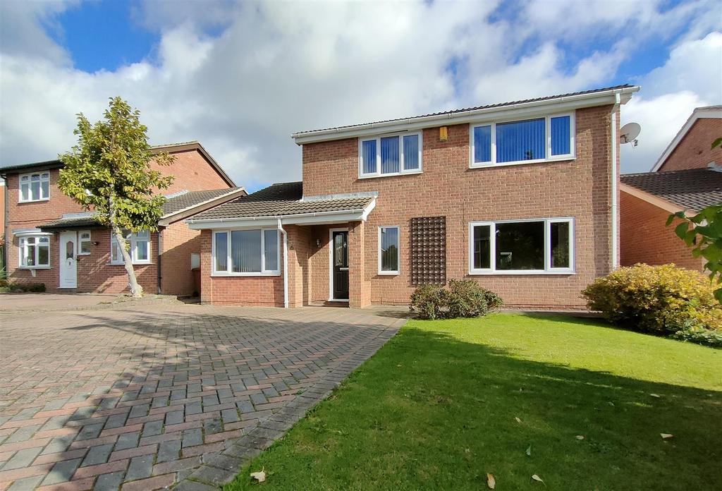 Tennyson way 4 bed detached house for sale £369,950