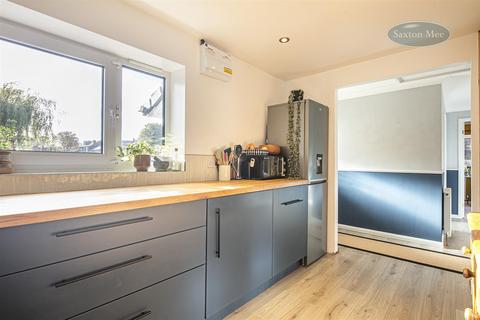 3 Heavygate Road, Sheffield, S10 1PE