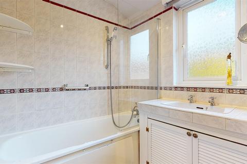 201 Downs Barn Boulevard, Downs Barn, Milton Keynes, MK14 7PY