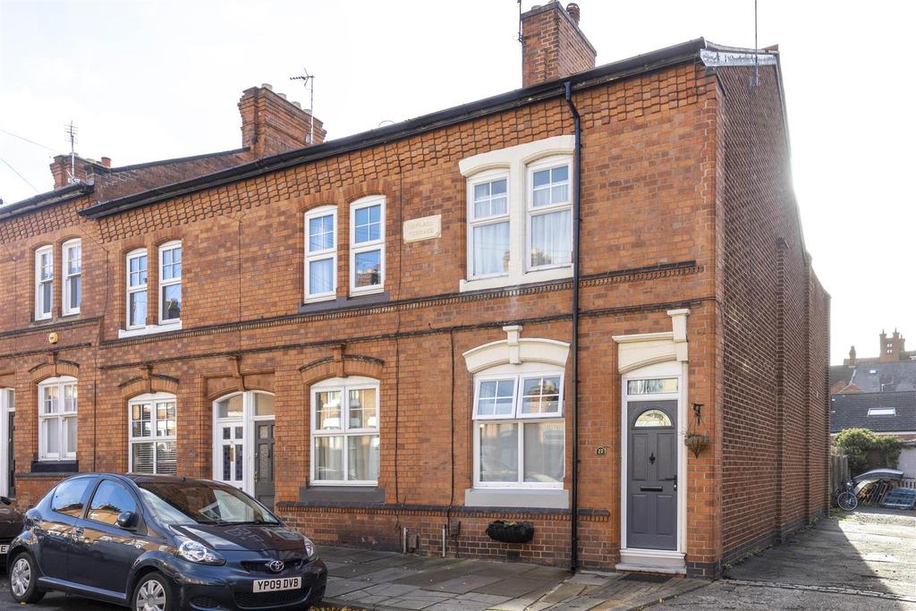 Montague Road, Leicester 2 bed terraced house £250,000