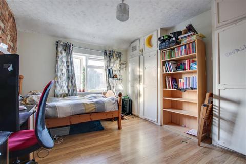 3 bedroom terraced house for sale, Abbey Road, Waltham Cross