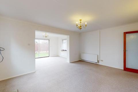 30 Fairoaks, Herne Bay, CT6 6EU