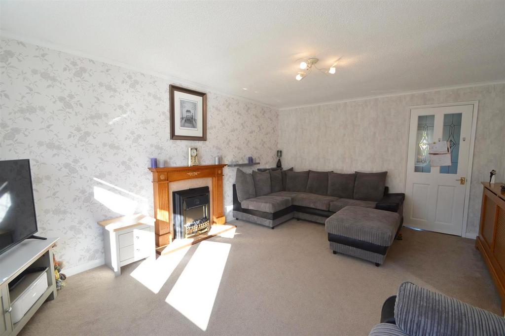 25 Callow Lane, Minsterley SY5 0DF 2 bed detached bungalow £260,000