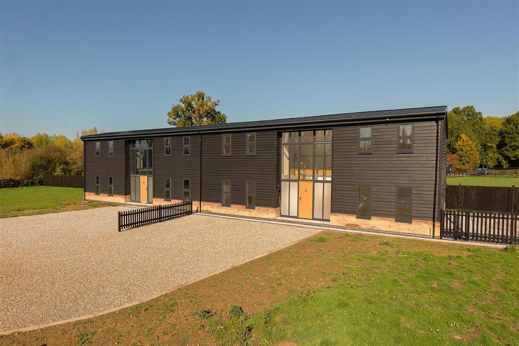 Willow Lane, Paddock Wood, Tonbridge 4 bed semidetached house £950,000