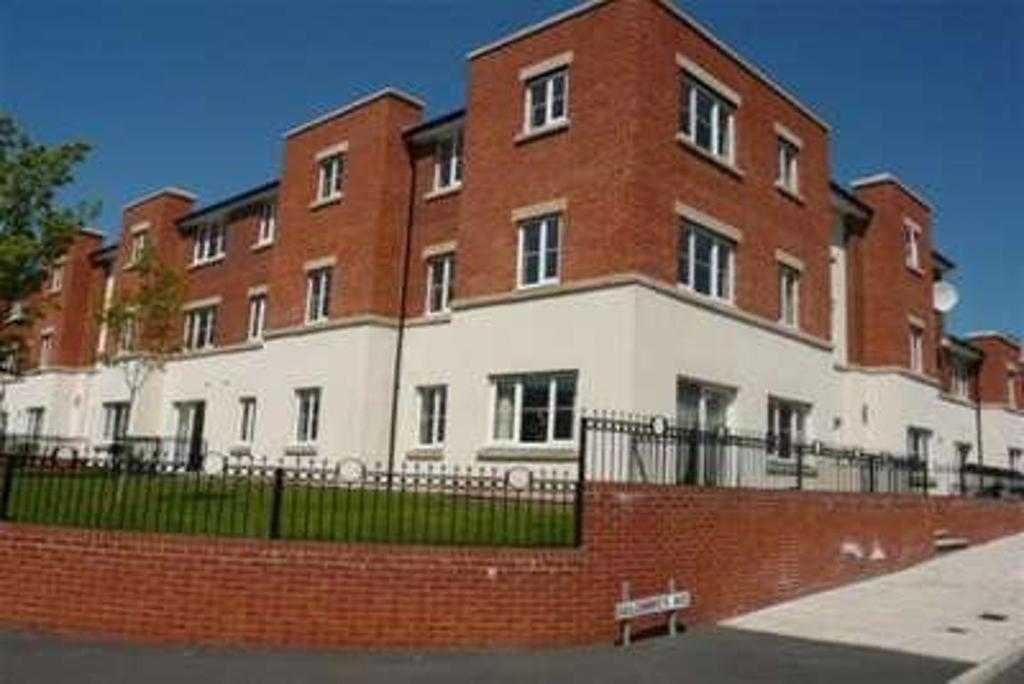 Woodlands Hall, Balcarres Avenue, Whelley WN1 3UN 2 bed apartment £