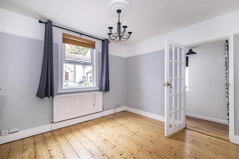 12 Providence Place, Epsom, KT17 4BB