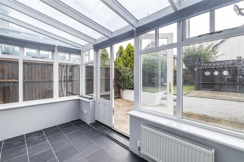12 Providence Place, Epsom, KT17 4BB