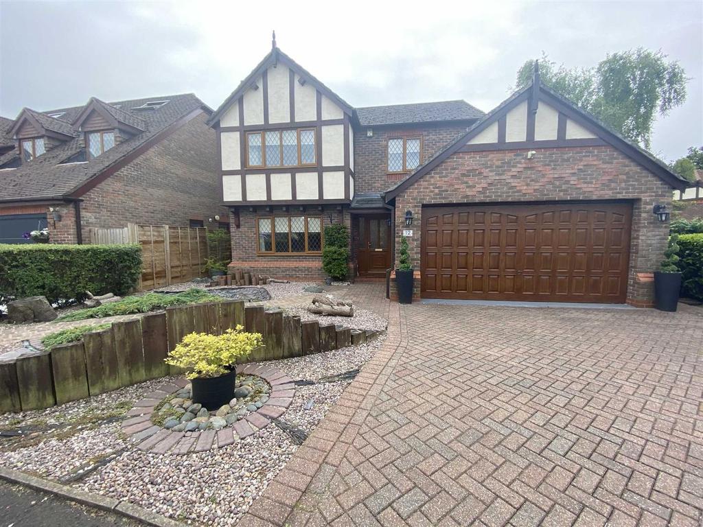 Fletcher Drive, Bowdon, Altrincham 4 bed detached house £2,695 pcm (£