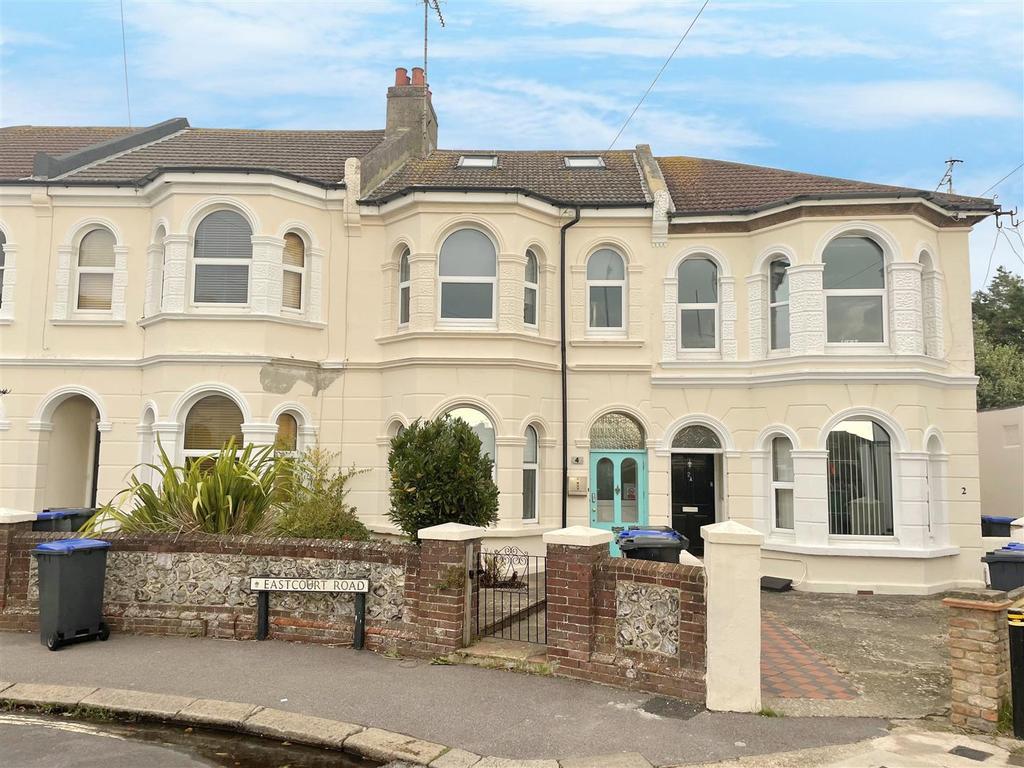 Eastcourt Road, Worthing 6 bed house - £600,000