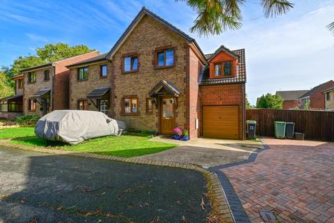 4 bedroom semi-detached house for sale - The Finches, Newport