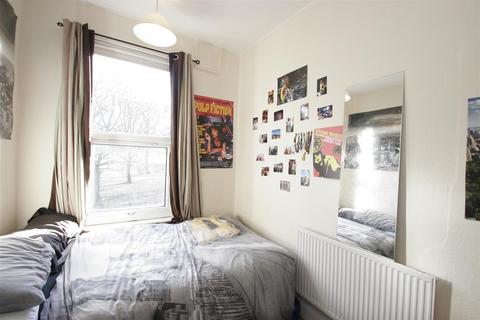 6 bedroom apartment to rent - Hyde Park Road, Hyde Park, Leeds, LS6 1AH