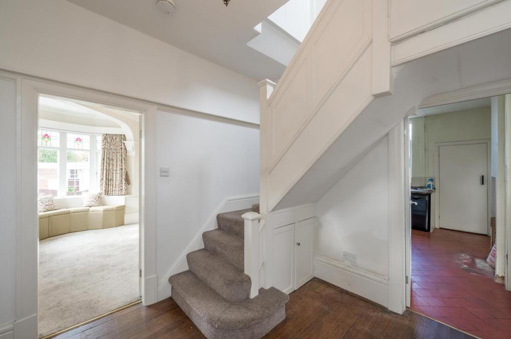Entrance Porch and Reception