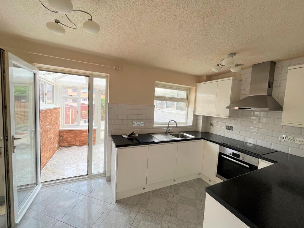 Ambleside Close, Bradley, Bilston 2 bed house £130,000