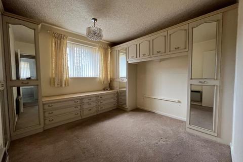 63 Ambleside Close, Bradley, Bilston, WV14 0SN