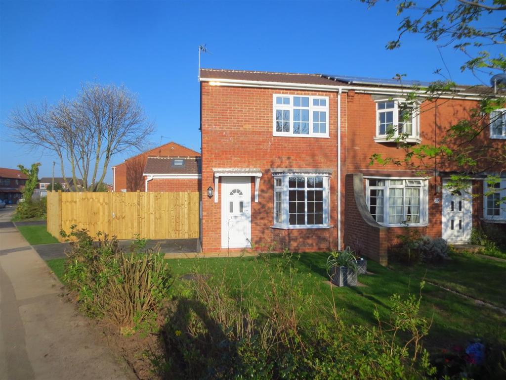 Rockingham Grove, Bingham, Nottingham 2 bed semidetached house £875