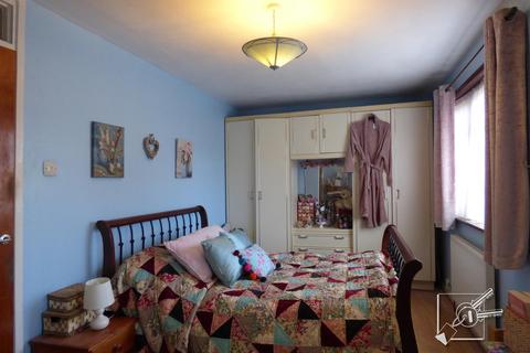 4 Ifield Way, Gravesend, DA12 5UJ