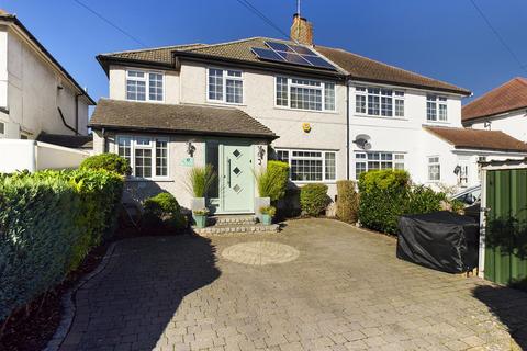 17 Gascoigne Road, New Addington, Croydon, CR0 0ND