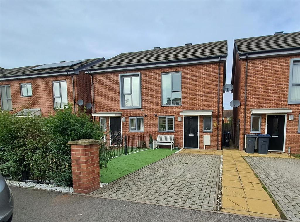 Platt Brook Way, Sheldon, Birmingham 2 bed semidetached house for sale £220,000
