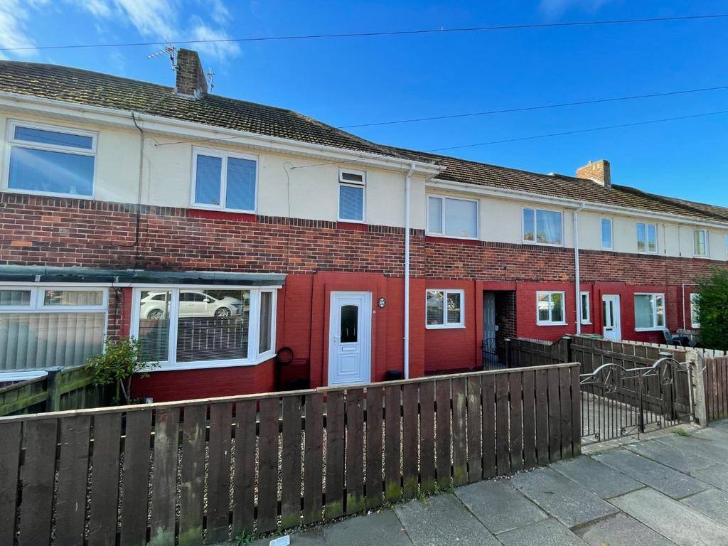 Daventry Avenue, StocktonOnTees 3 bed semidetached house £72,000