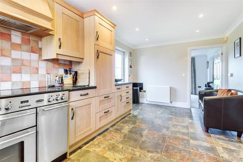 3 Meadow Park, Shebbear, Beaworthy, EX21 5QJ