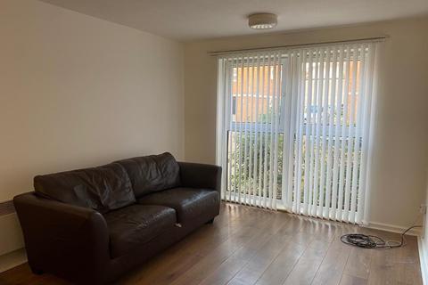 2 bedroom flat to rent - Crown Station Place, Liverpool, L7 3LB