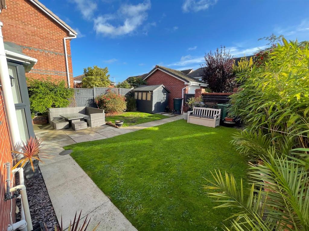 Sykefield Close, Hindley Green, Wigan 4 bed detached house £310,000