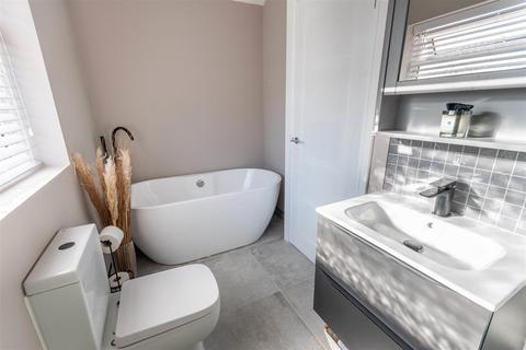 104 Dalewood Road, Sheffield, S8 0EF