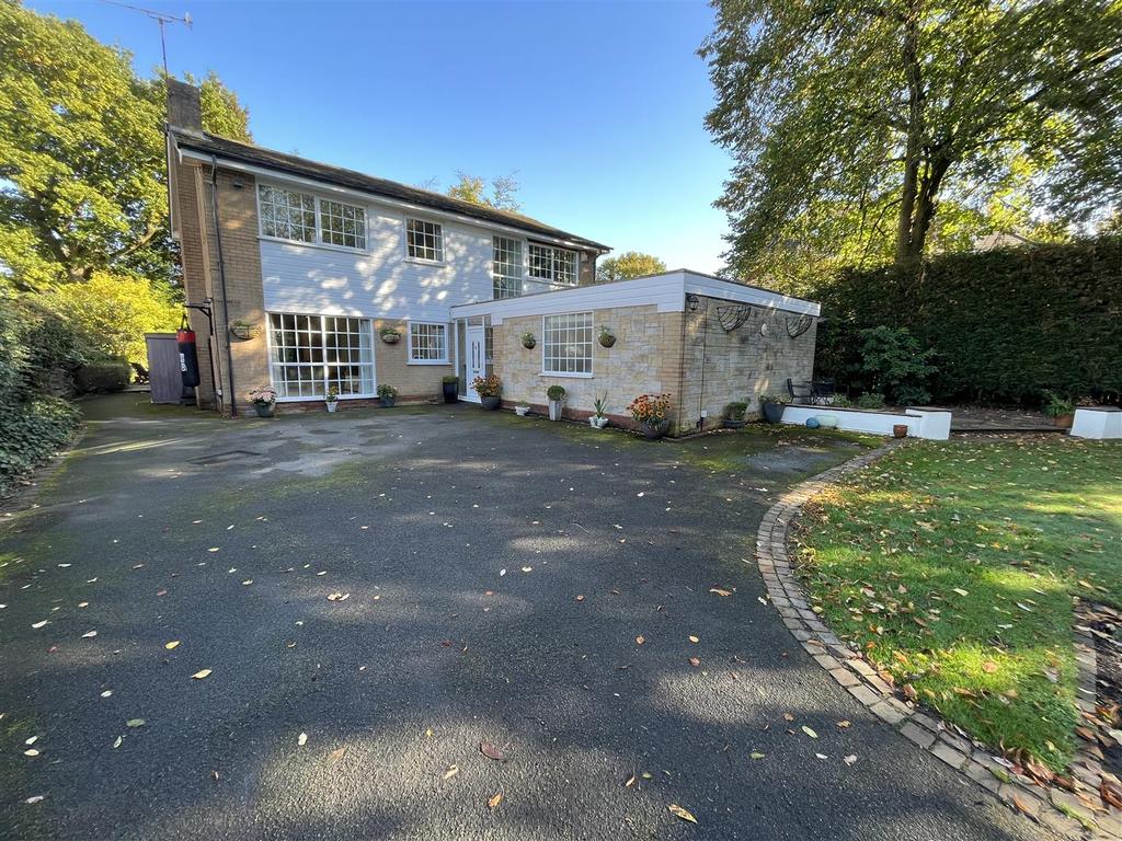 Macclesfield Road, Wilmslow 4 bed detached house for sale £895,000