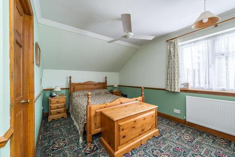 73 Windsor Drive, Dartford, DA1 3HW