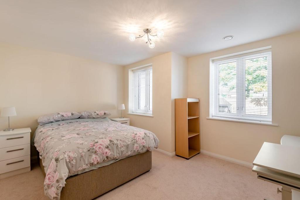 8519458-interior08 (Medium).jpg