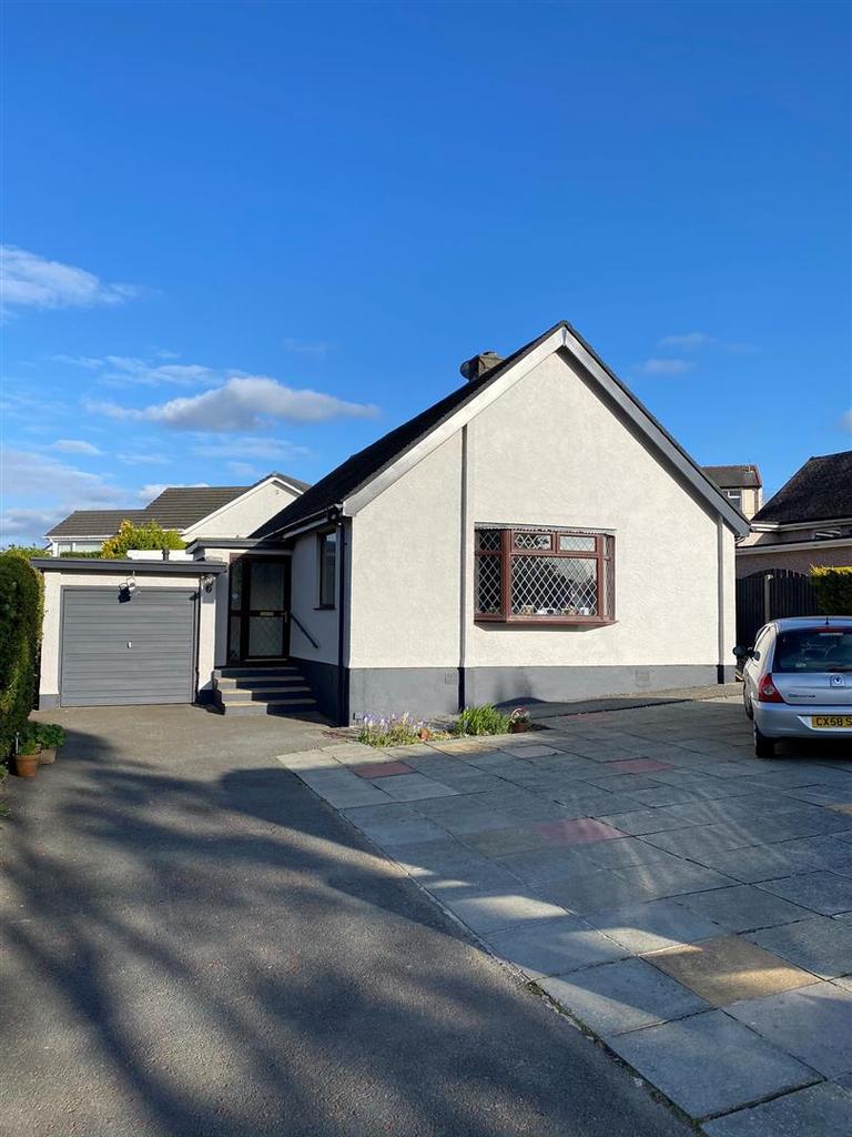 Breeze Hill, Benllech 3 bed detached bungalow for sale £395,000