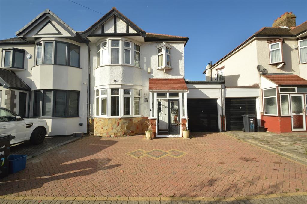 Vista Drive, Redbridge 3 bed semidetached house for sale £700,000