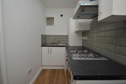 1 bedroom flat for sale, High Road Leytonstone, London, E11 4PB