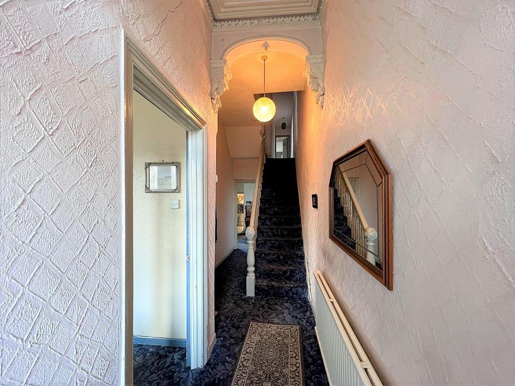 Richards Terrace, Cardiff 3 bed house for sale £220,000