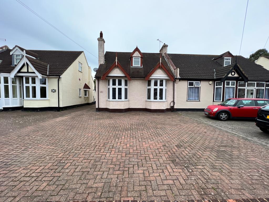 Levett Gardens, Ilford 4 bed semidetached bungalow for sale £700,000