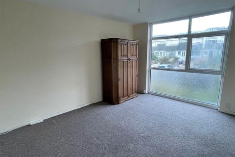 Flat 15, Gainsborough Court Bridge Street, Penarth, CF64 2LJ