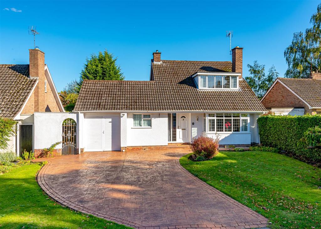 3 Yew Tree Lane, Tettenhall, Wolverhampton 2 bed detached house for