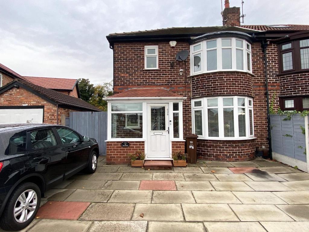 Kingsway, Didsbury 3 bed semidetached house £365,000
