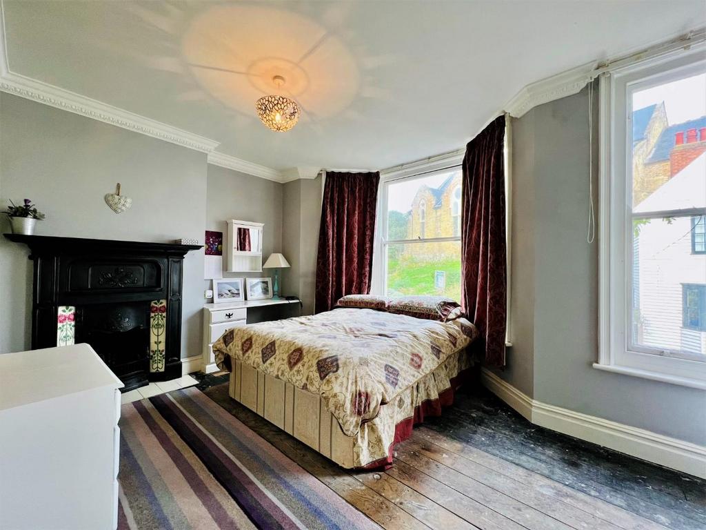 Bedroom One.jpeg
