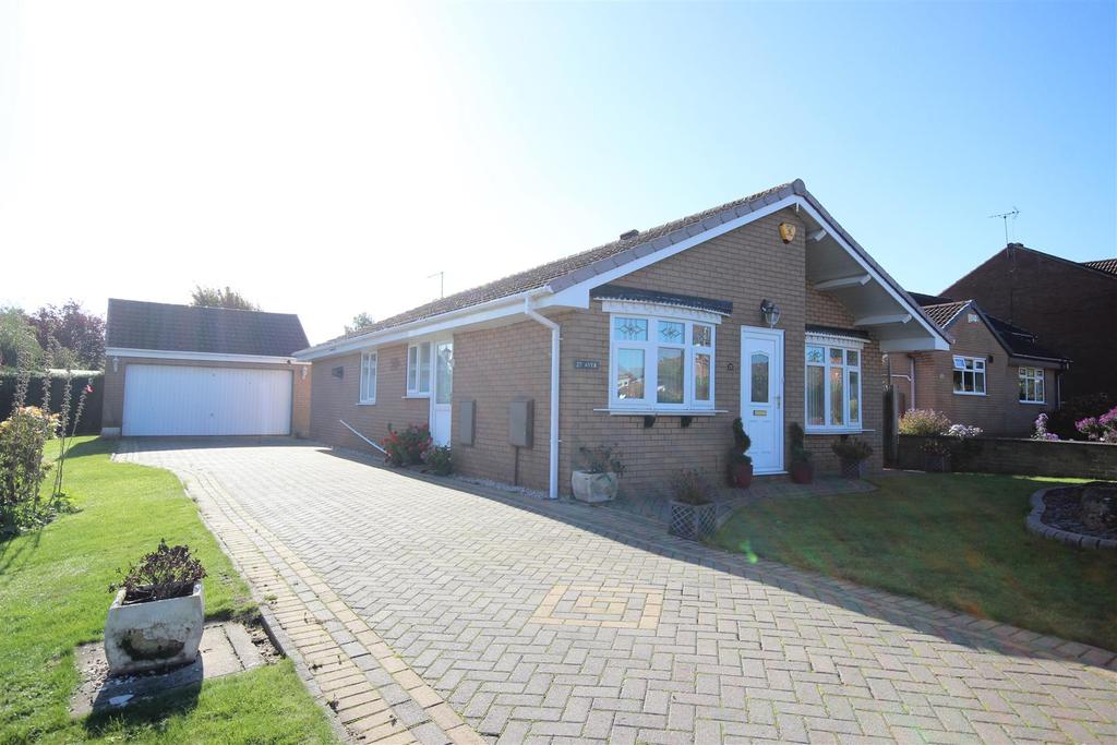 Glenfield Drive, Kirk Ella 3 bed detached bungalow £325,000
