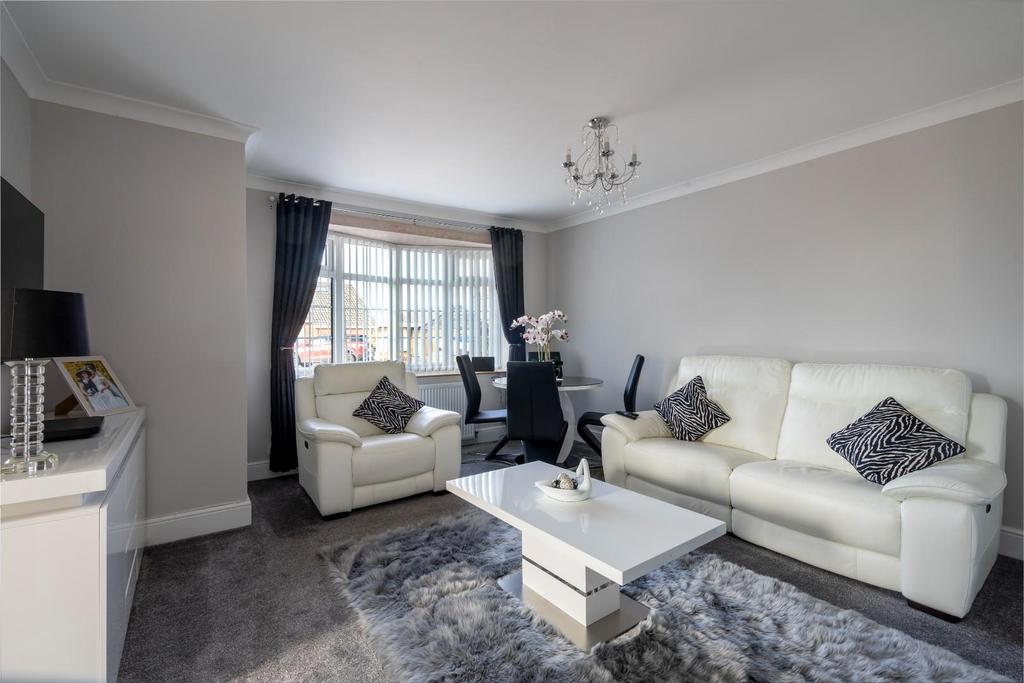 Melwood Grove, York 2 bed semidetached bungalow £280,000