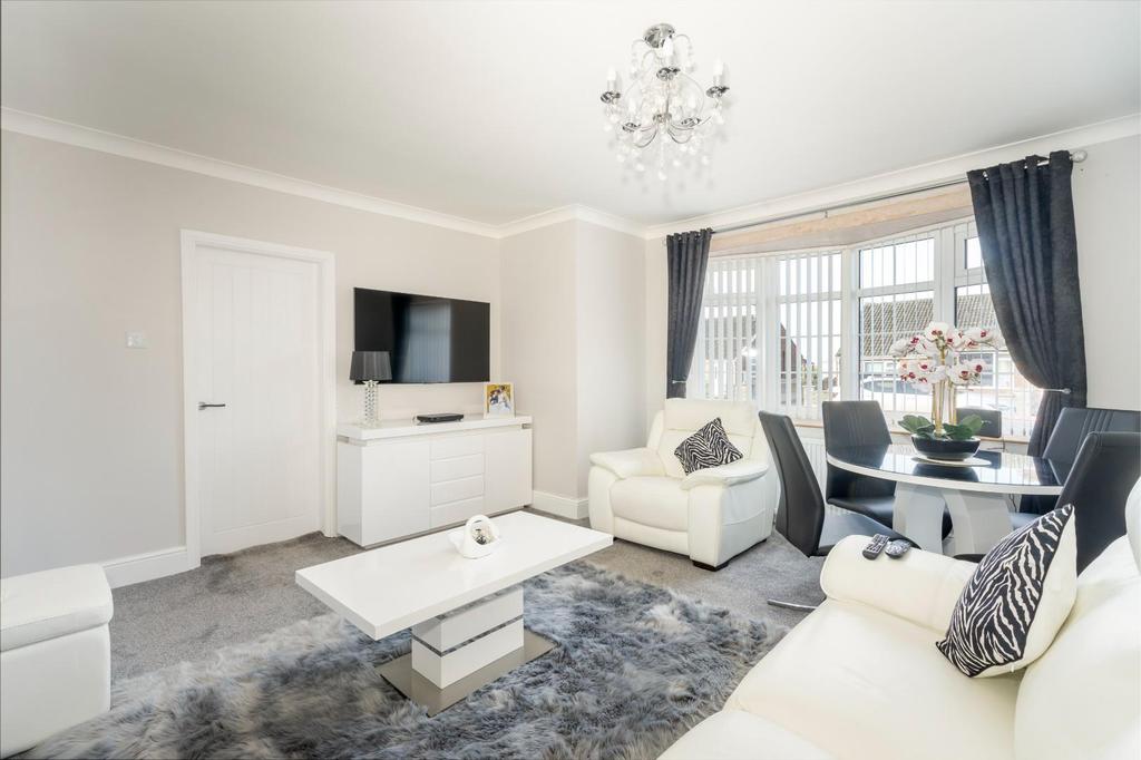 Melwood Grove, York 2 bed semidetached bungalow £280,000