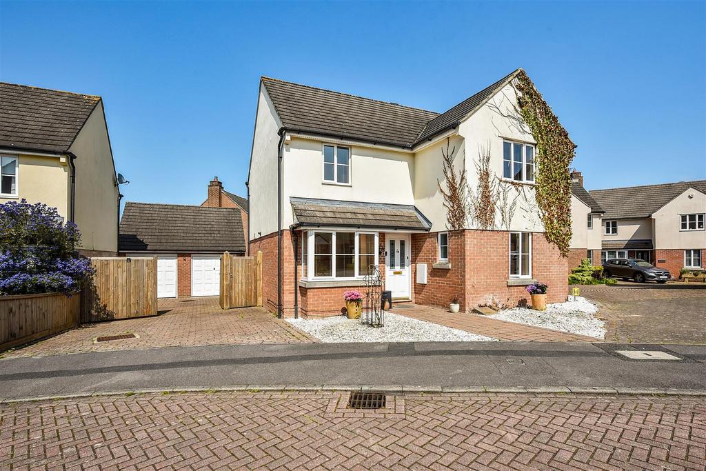 Casterbridge Lane, Weyhill, Andover 4 bed detached house for sale £