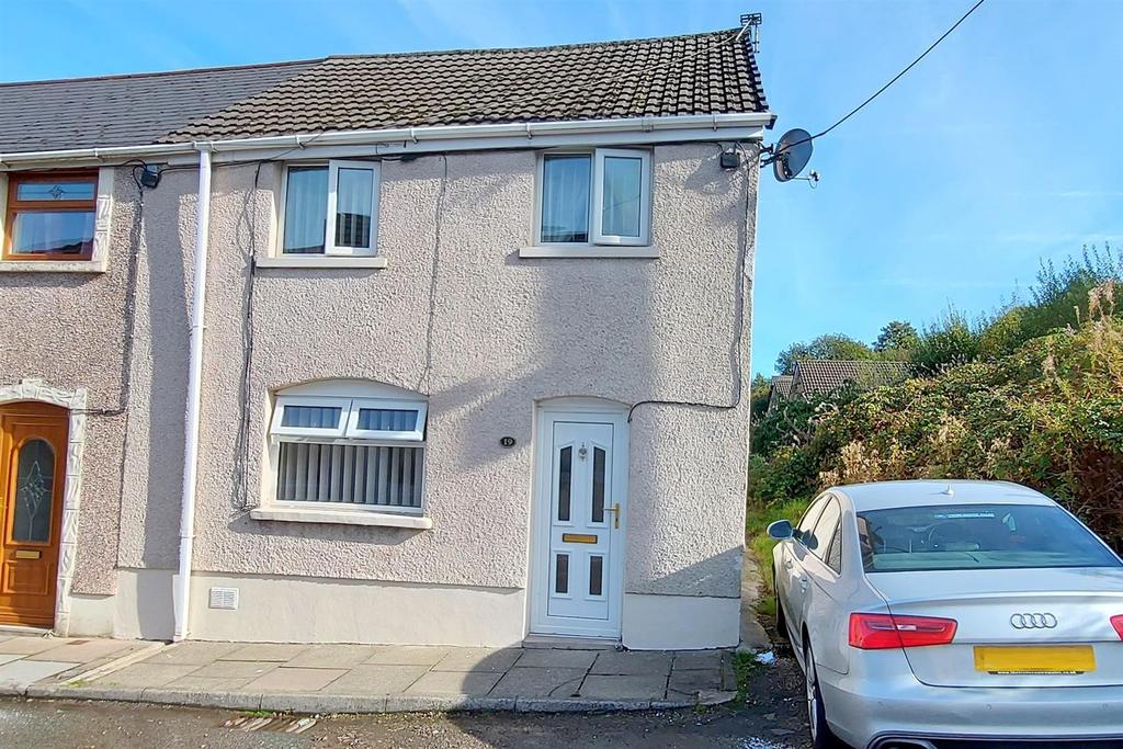 Park Street, Maesteg 2 bed terraced house £120,000