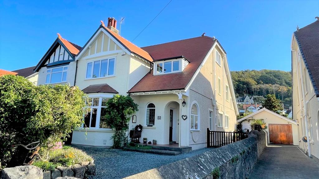Roumania Drive, Craig y Don, Llandudno 6 bed semidetached house £425,000