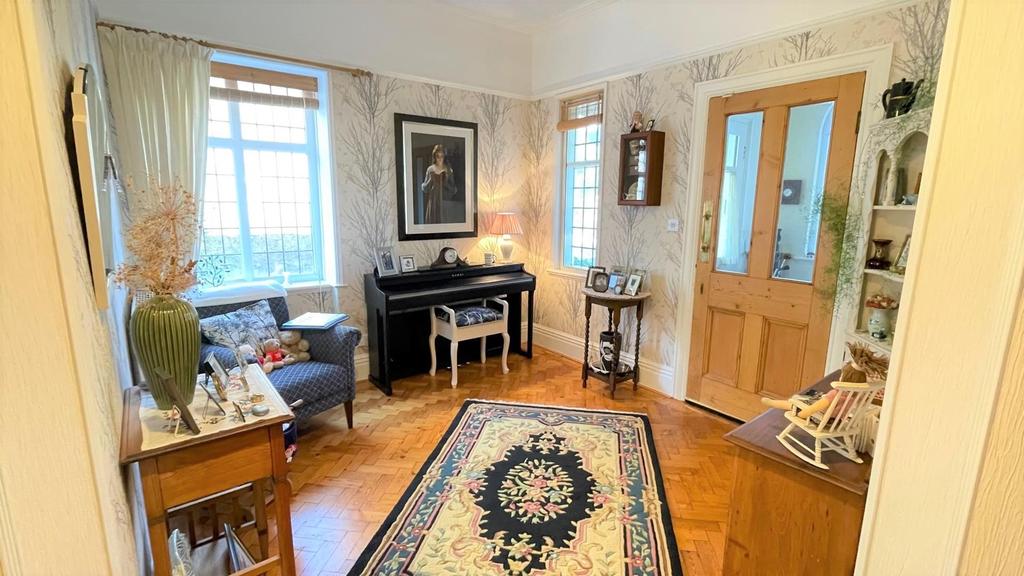 Roumania Drive, Craig y Don, Llandudno 6 bed semidetached house £425,000