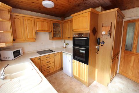 3 bedroom detached bungalow for sale - Ffordd Cynan, Wrexham
